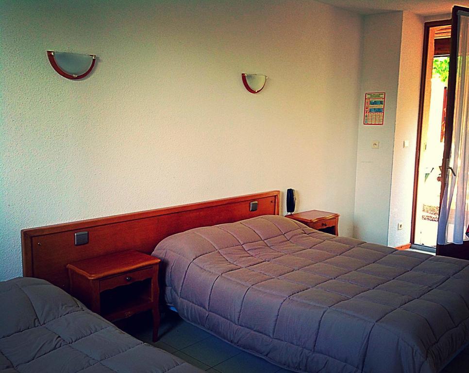 Les Vieilles Pierres Hotel Eymet Room photo